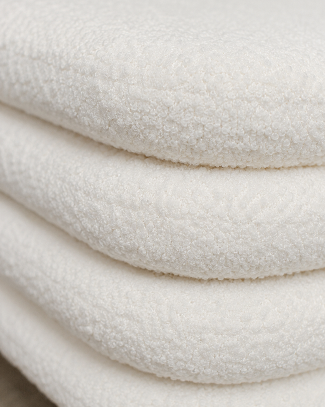 Ottoman Fluffy Blanc – vue 4 du produit | ODECO