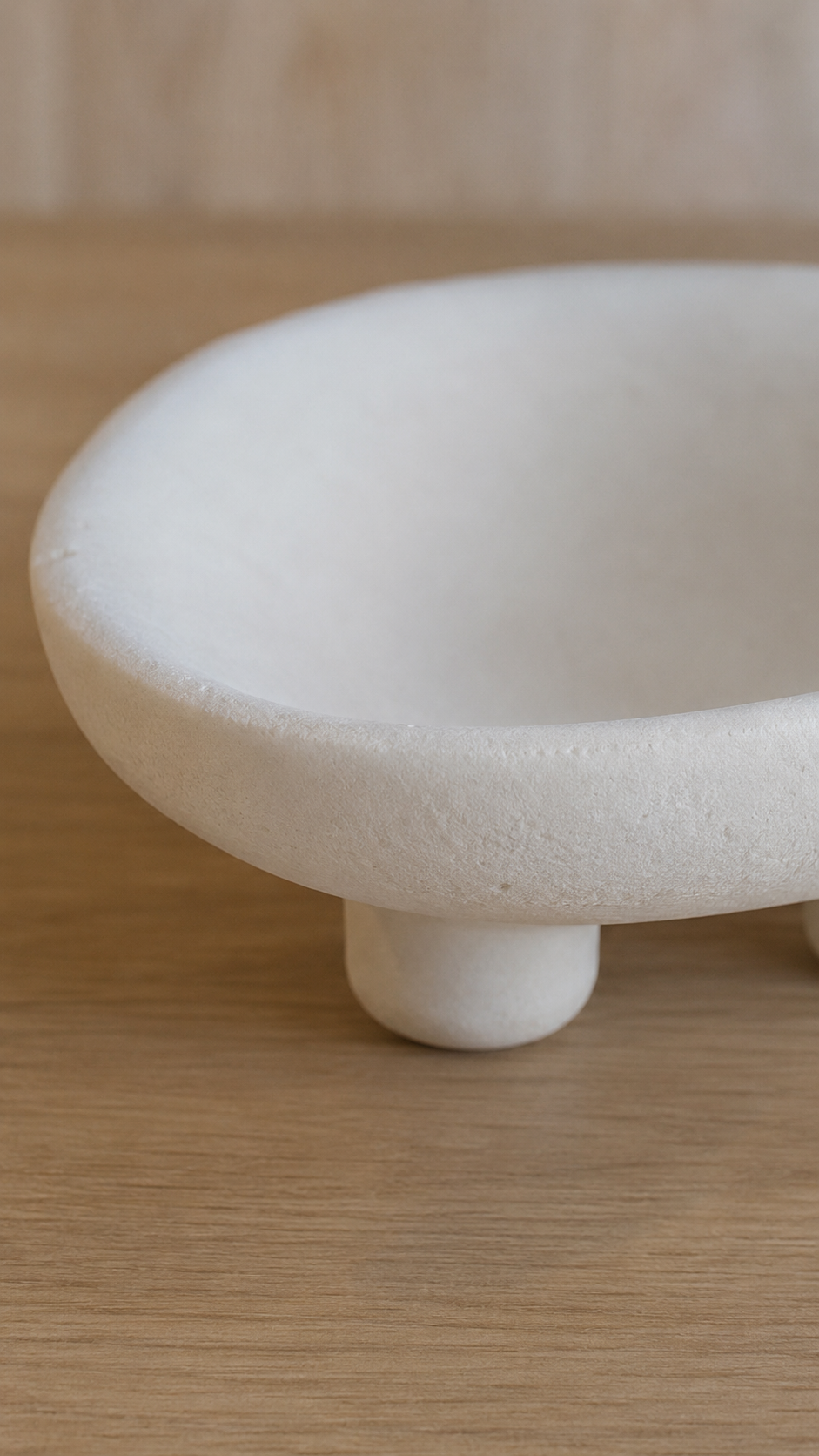 Plateau Décoratif Forme Organique sur Pied – vue 3 du produit | ODECO