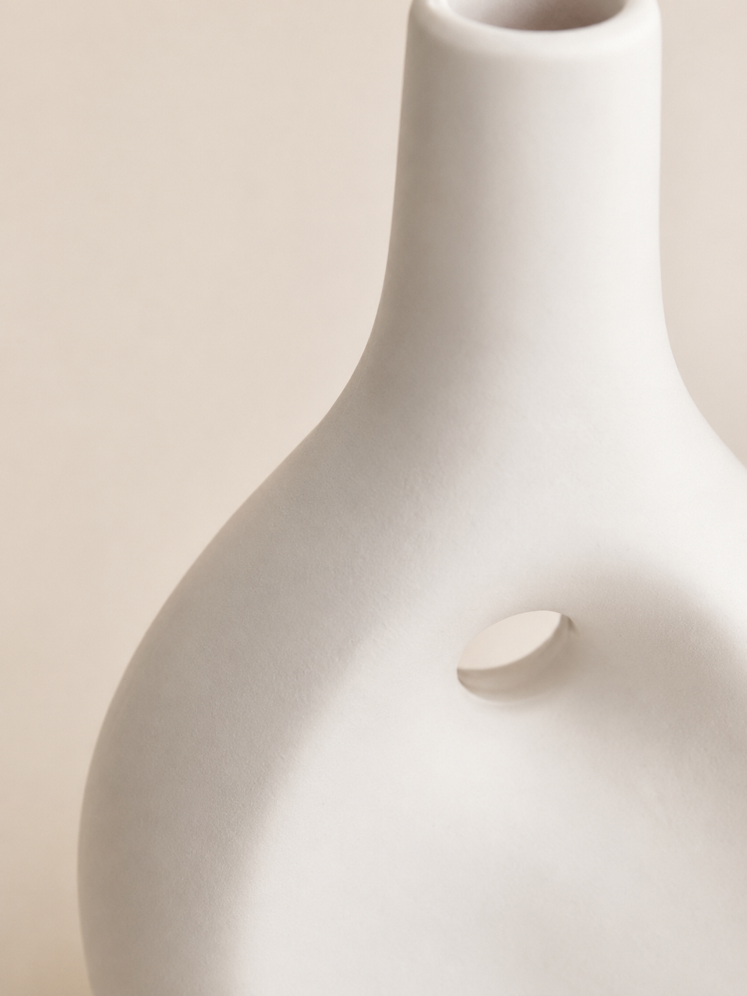 Vase en Céramique Petit Trou (PM)