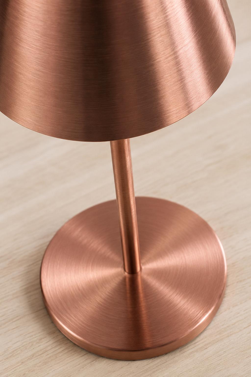 Lampe Rechargeable en métal Elancé Differentes Couleurs – vue 7 du produit | ODECO