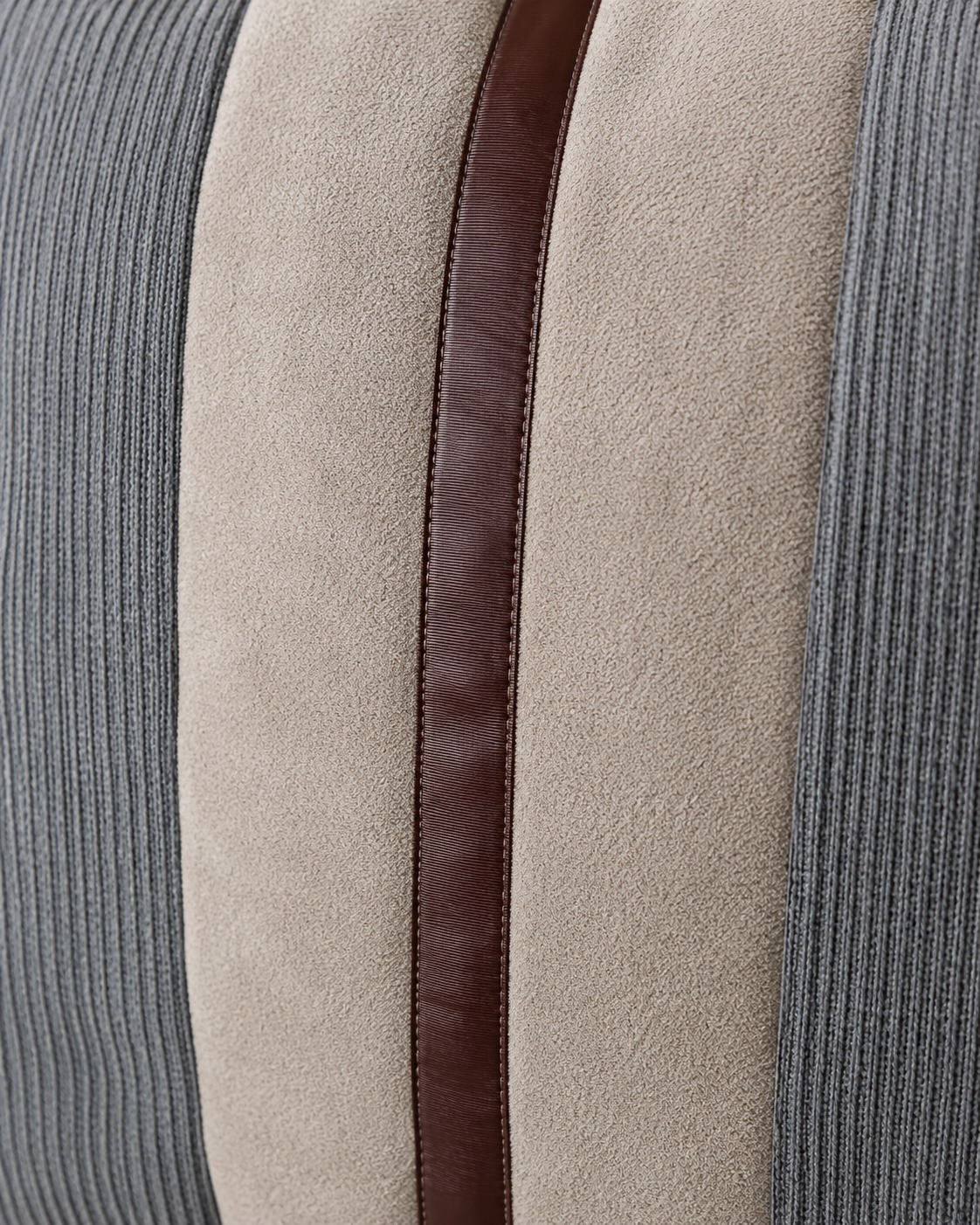 Coussin décoratif texturé avec bande centrale brune – vue 9 du produit | ODECO
