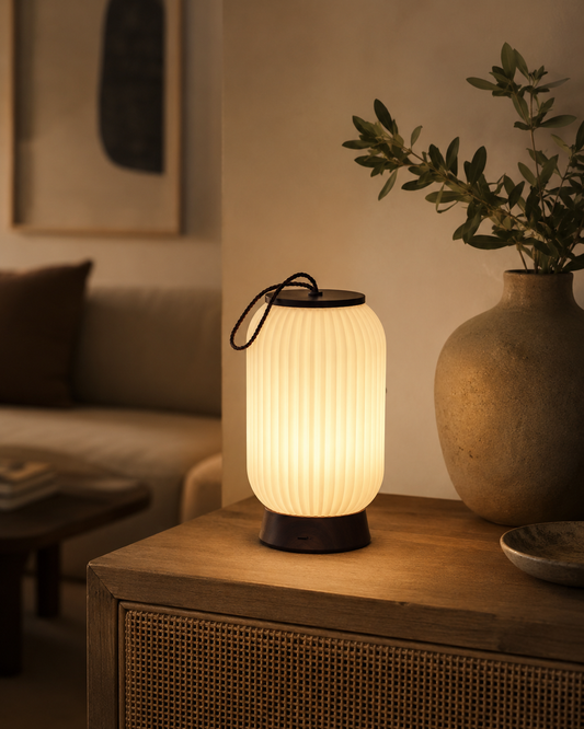 Lampe rechargeable en acrylique transparent effet cristal – vue 2 du produit | ODECO