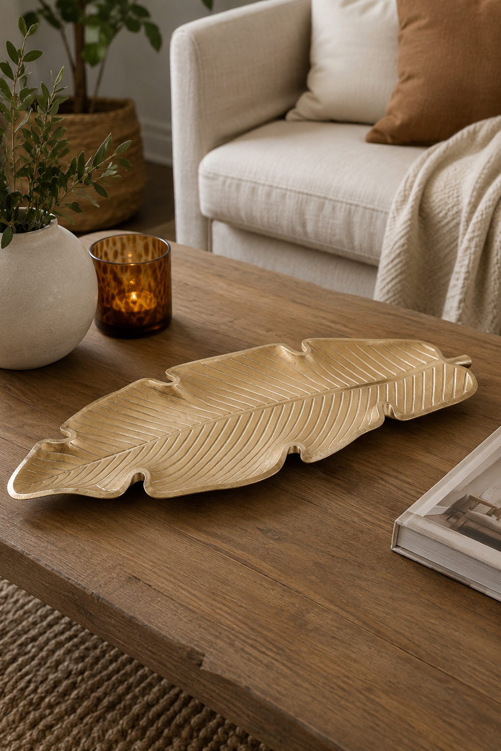 Plateau Décoratif Forme Feuille en Bois – vue 3 du produit | ODECO